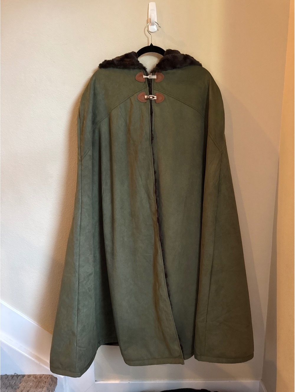 Knightweave Ranger Hooded Cloak Fur New Unisex Cosplay Costume Larp Festival